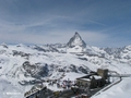 Das Matterhorn mit der Bergstation Gornergrat der GGB