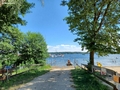 Camping- und Wohnmobilpark Kamerun / Zugang zum See