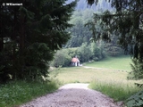 Kleine Wegkapelle an der Grenze DE - AT